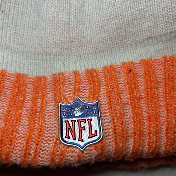 Broncos fleece lined hat - Picture 9 of 9